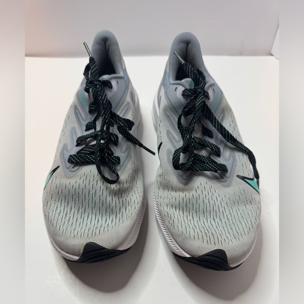 Nike Air Zoom Winflo 7 Size 7.5 Running Shoes